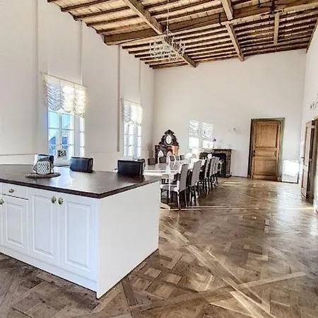 Splendid Mansion In With Roofed Terrace * Wancennes