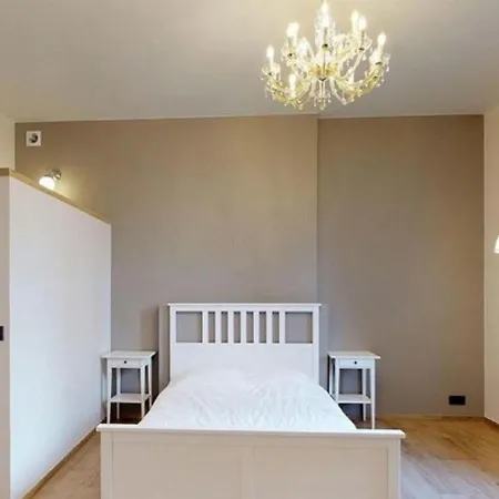 Splendid Mansion In With Roofed Terrace Ferienhaus Wancennes